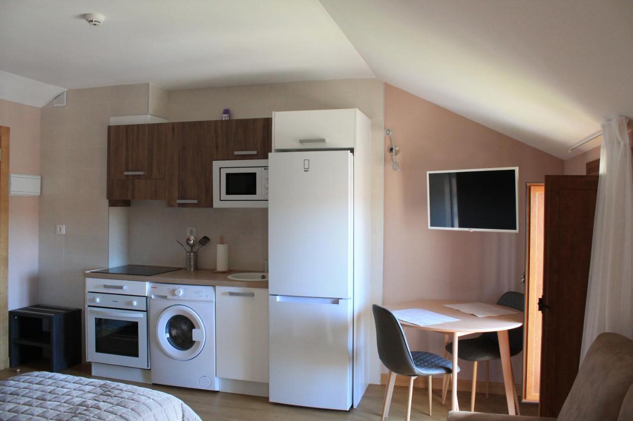 Apartamentos Turisticos Escorraladas Baltanás Extérieur photo